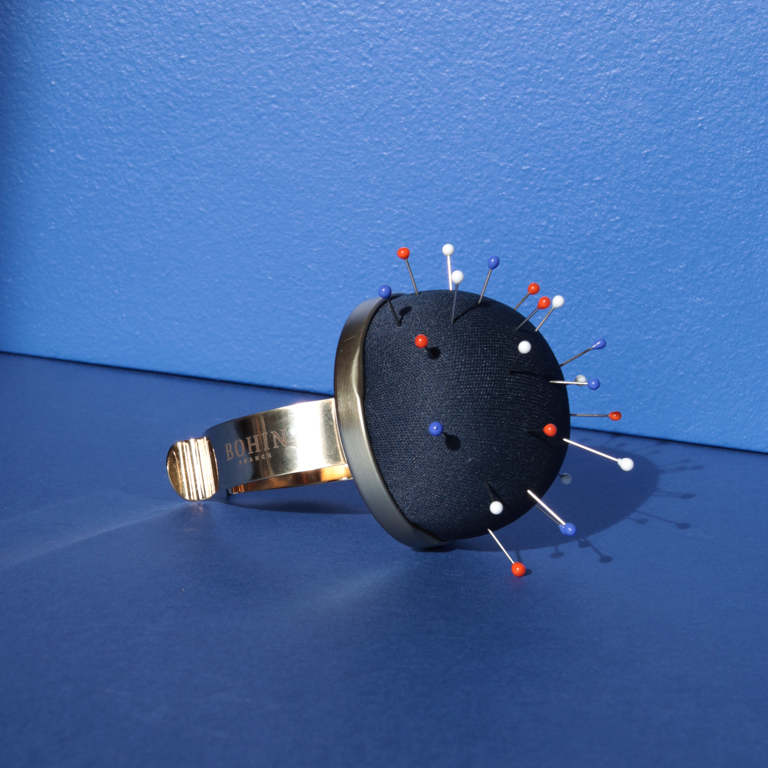 Murano glass head pins "blue white red"