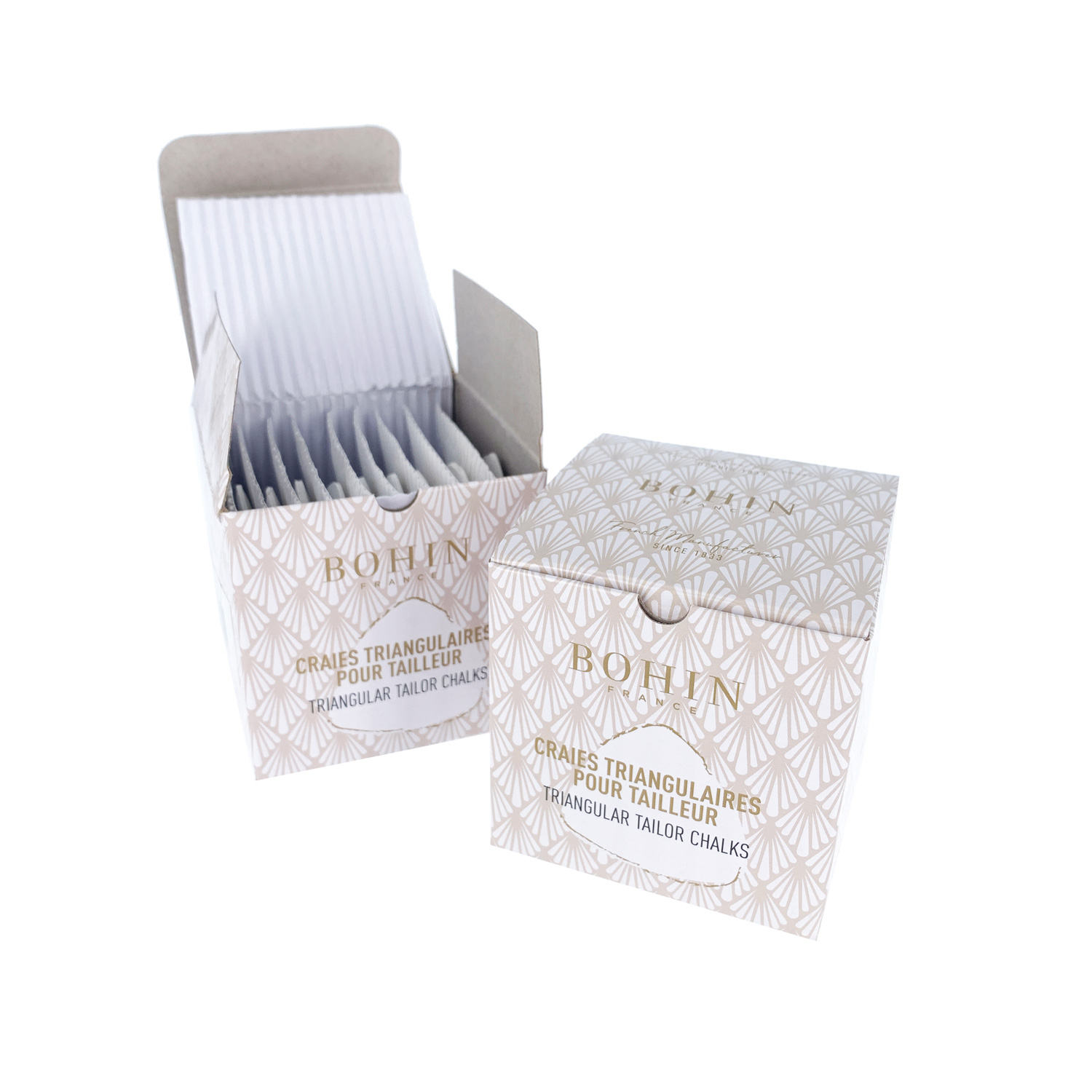 Triangular mineral chalks