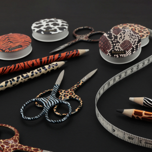 SCISSORS  FANCY "WILD WORLD" designs disp.x12