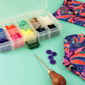 "FINGER SNAP" BUTTON 13mm 1/2"-BOX OF 80 assorted